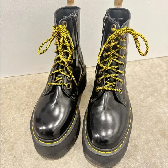 Vegan Jadon Max Platform Dr Martens Boots - Picture 2 of 6